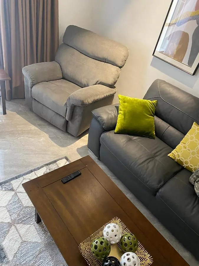 Walking Street Condo Beautiful 1 King Bedroom Angeles Philippines