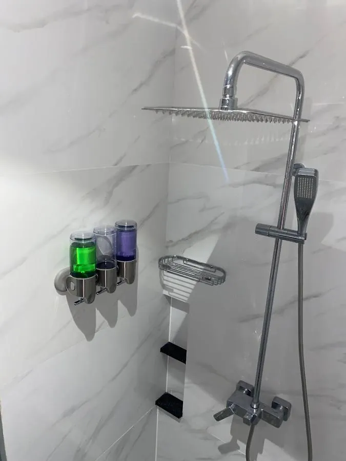 Walking Street Condo Beautiful 1 King Bedroom Angeles 0*,  Philippines